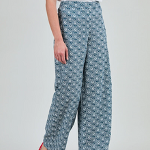 Load image into Gallery viewer, Asis Percales Wide Leg Pant - Blue Daisy