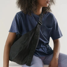 Load image into Gallery viewer, Large Nylon Crescent Bag - Black - Tigertree