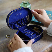 Load image into Gallery viewer, Starry Night Velvet Oval Jewelry Box - Tigertree
