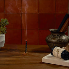 Load image into Gallery viewer, Rope Incense Bundle - Tigertree