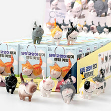 Load image into Gallery viewer, Best Friend Cat Figure Keyring - Tigertree