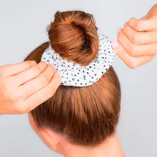Load image into Gallery viewer, Towel Scrunchie 2 Pack- Micro Dot - Tigertree