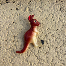 Load image into Gallery viewer, Retro Fridge Magnet Animal -