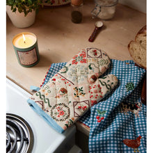 Load image into Gallery viewer, Home Sweet Home Oven Mitt