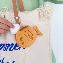 Load image into Gallery viewer, Taiyaki Fish Zipper Keychain Pouch - Tigertree