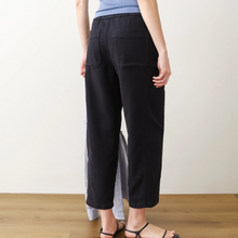 Load image into Gallery viewer, Jesse Barrel Leg Pants