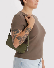 Load image into Gallery viewer, Recycled Leather Pochette - Loden - Tigertree