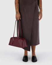Load image into Gallery viewer, Recycled Leather Bowler Bag- Mahogany - Tigertree
