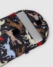 Load image into Gallery viewer, Puffy Laptop Sleeve 13/14"- Horse Cut-Outs - Tigertree