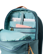 Load image into Gallery viewer, Tasra 16L Backpack - Everglade
