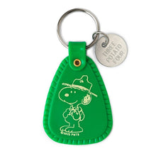 Load image into Gallery viewer, Snoopy Beagle Scout Saddle Keychain - Tigertree

