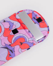 Load image into Gallery viewer, Puffy Laptop Sleeve 16" - Dolphins
