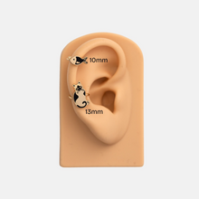 Load image into Gallery viewer, Apple &amp; Snakes Ear Cuffs - Tigertree
