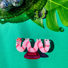 Load image into Gallery viewer, Cowboy Worm Hair Claw - Tigertree
