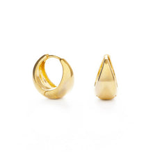 Load image into Gallery viewer, Sofia Huggie Hoops - Tigertree
