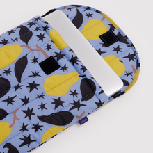 Load image into Gallery viewer, Puffy Laptop Sleeve 16" - Golden Pears
