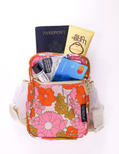 Load image into Gallery viewer, Crossbody Mini Brick Bag - Floral Red - Tigertree
