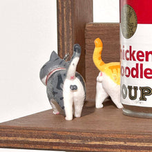 Load image into Gallery viewer, Best Friend Cat Figure Keyring - Tigertree
