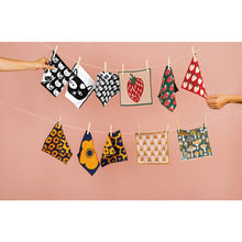 Load image into Gallery viewer, Knit Dish Cloth Poppy Set - Tigertree
