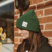 Load image into Gallery viewer, Snoopy Beanie - Tigertree
