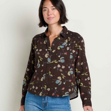Load image into Gallery viewer, Manzana Boxy Longsleeve - Barnwood Print
