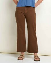 Load image into Gallery viewer, Balsam Cutoff Jean - Earth
