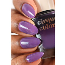 Load image into Gallery viewer, Thermal Color-Changing Nail Polish - Treble - Tigertree
