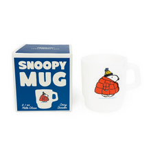 Load image into Gallery viewer, Snoopy Puffy Coat Mug
