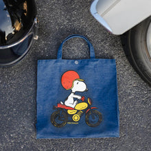 Load image into Gallery viewer, Snoopy Easy Rider Vintage-Style Market Tote - Tigertree
