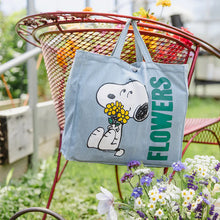 Load image into Gallery viewer, Snoopy Flowers Vintage-Style Market Tote - Tigertree
