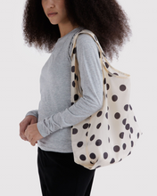 Load image into Gallery viewer, Standard Baggu - Cream and Black Polka Dot
