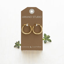 Load image into Gallery viewer, Chunky Gold Hoop Earrings - Tigertree
