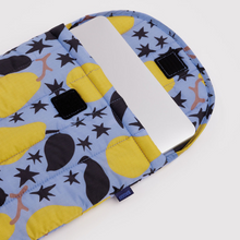 Load image into Gallery viewer, Puffy Laptop Sleeve 13"/14" - Golden Pears
