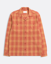 Load image into Gallery viewer, Hiro Shirt Boxy Fit- Yarn Dyed Grindle
