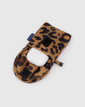 Load image into Gallery viewer, Puffy Earbud Case- Leopard - Tigertree

