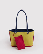 Load image into Gallery viewer, Medium Nylon Reversible Tote - Navy Mix
