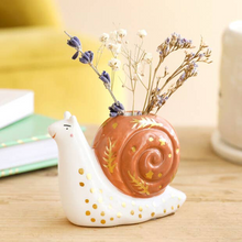 Load image into Gallery viewer, Tiny Snail Ceramic Vase
