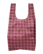 Load image into Gallery viewer, Big Baggu - Azalea Tartan
