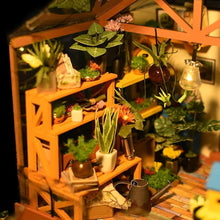 Load image into Gallery viewer, Flower House DIY Kit - Tigertree

